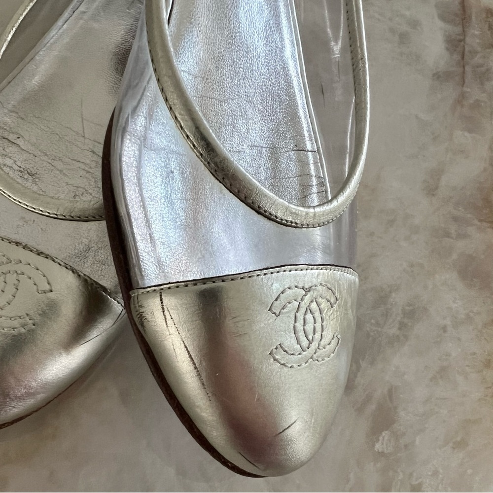 CHANEL Silver Leather Slingback Flats - Picture 8 of 13